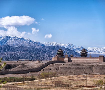 甘肃兰州+马蹄寺景区+山丹军马场+张掖七彩丹霞旅游景区+榆林窟+嘉峪关+敦煌7日6晚私家团